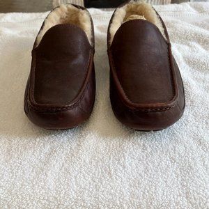 Ugg Ascot Leather Slipper